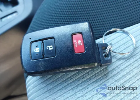 2015 Toyota Prius C Three из США, поврежденный, VIN JTDKDTB35F1576532